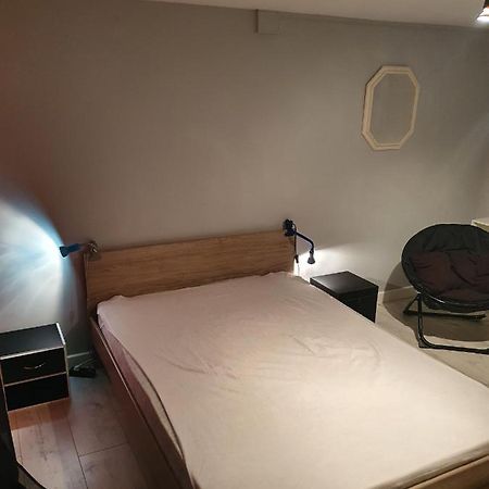 Appartement T2 en rez de jardin de maison, avec piscine privée, draps et serviettes de toilette non fournis à Argelès-sur-Mer Extérieur photo