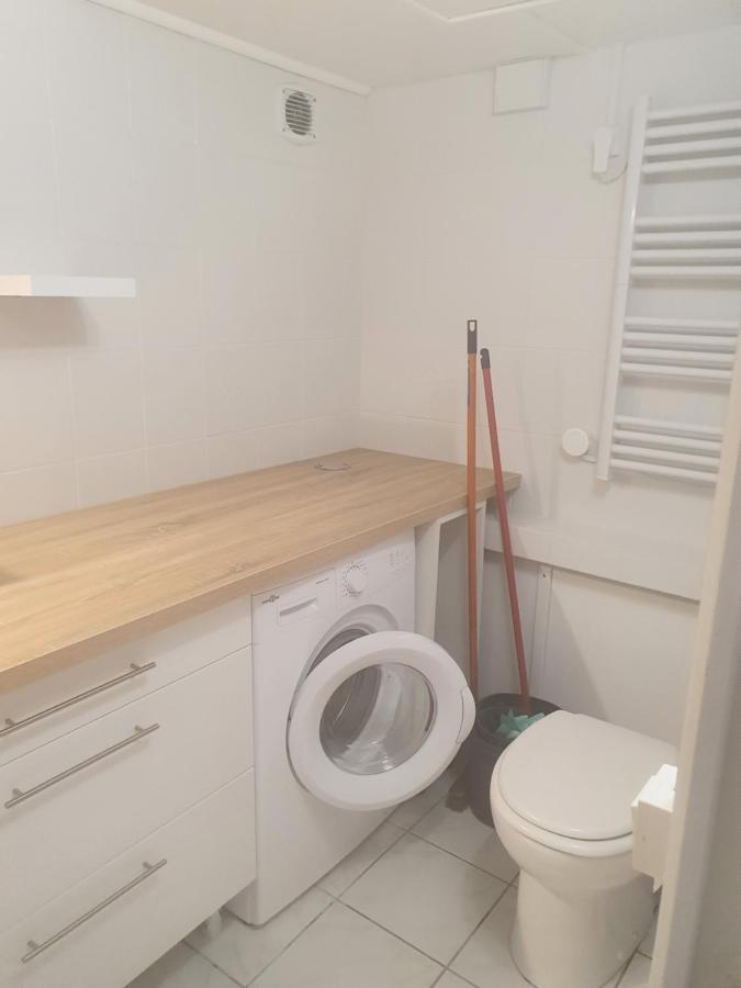Appartement T2 en rez de jardin de maison, avec piscine privée, draps et serviettes de toilette non fournis à Argelès-sur-Mer Extérieur photo