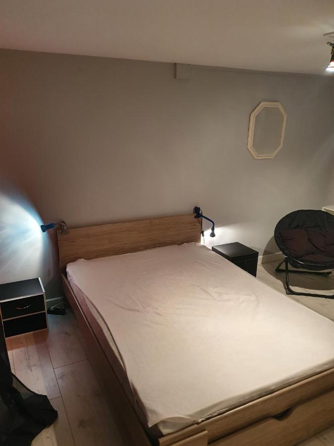 Appartement T2 en rez de jardin de maison, avec piscine privée, draps et serviettes de toilette non fournis à Argelès-sur-Mer Extérieur photo